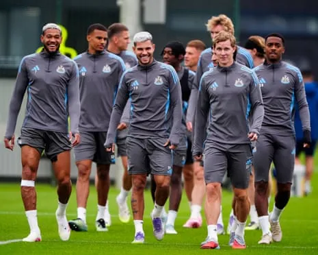 Eddie Howe Encourages Squad to Demonstrate They Are Elite Competitors Versus Barcelona